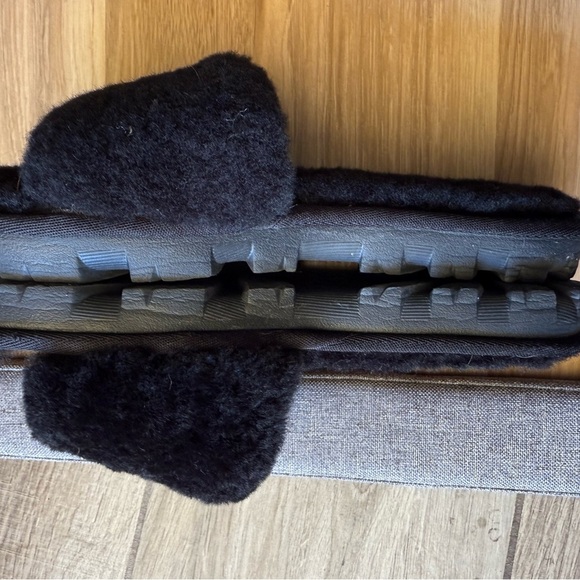 UGG Cozette Slipper Size 7 Black - Picture 3 of 7